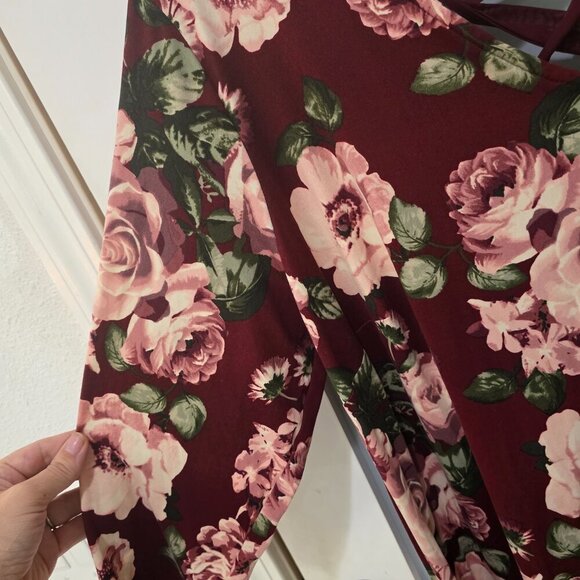 Stitch Fix Maroon Floral V-Neck Dress 2X NWT | Buttery Soft + Flowy Fit - Picture 5 of 15